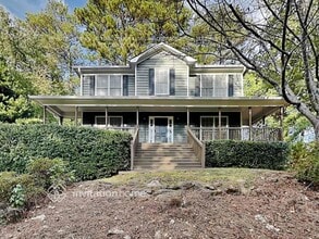 Building Photo - 2027 Arbor Forest Dr SW