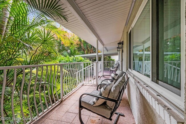 Building Photo - 118 S Indian Cir