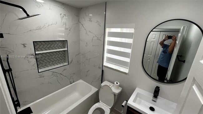 Building Photo - 1428 Majesty Terrace