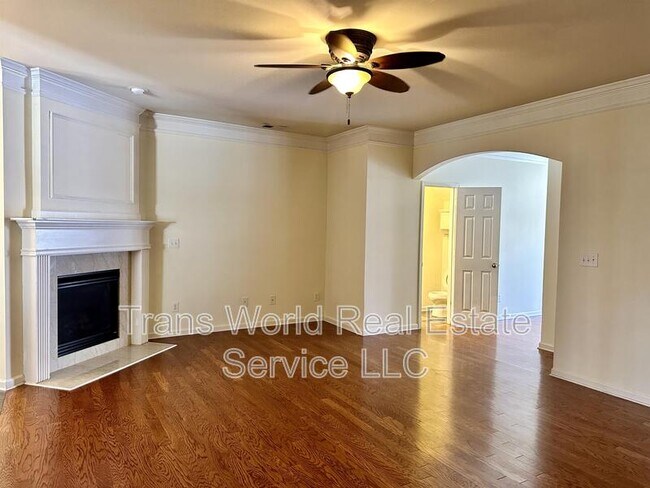 Building Photo - 9821 Alger Trce