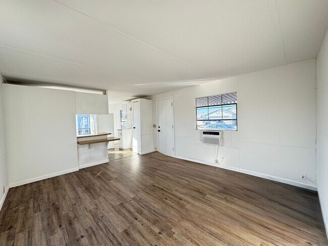 Building Photo - Charming  2 bedroom mobile