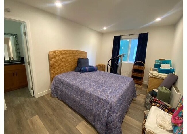 Building Photo - Beautiful Remodeled Home in Cayucos