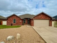 Building Photo - 3313 Northglen Dr
