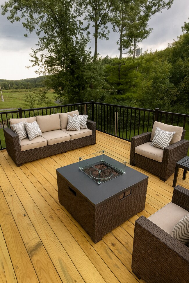 Building Photo - 12418 White Oak Dr