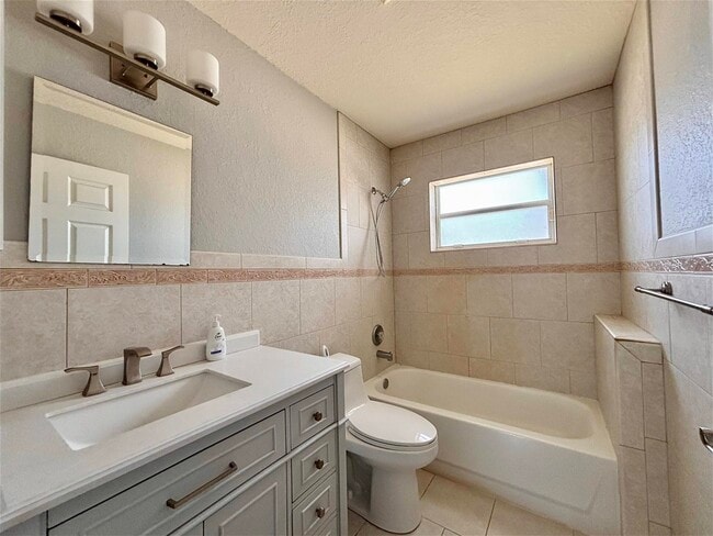 Building Photo - 16105 Temple Blvd