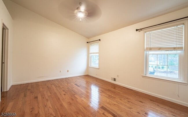 Building Photo - 14 Homestead Ln