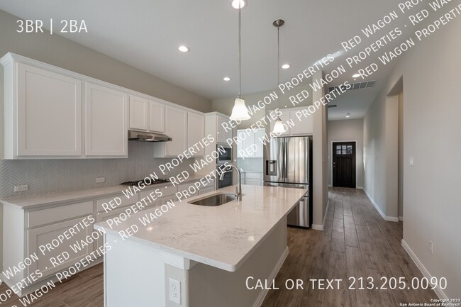 Building Photo - 4025 Arena Blanca