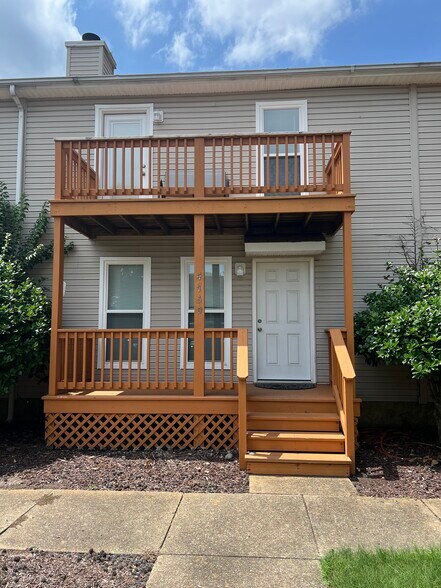 Front of unit - 4750 Hollis Rd