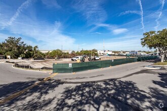 Building Photo - Vantage on Hillsborough - Phase II
