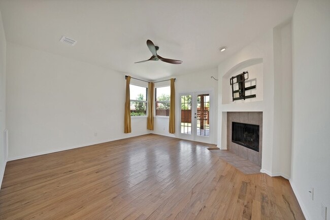 Building Photo - 1532 Brandywine Dr