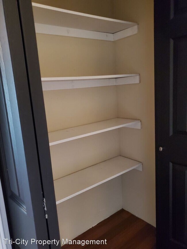 Building Photo - 2 br, 2 bath House - 39887 Cedar Blvd # 152