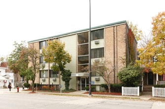 Building Photo - 344 S Division St