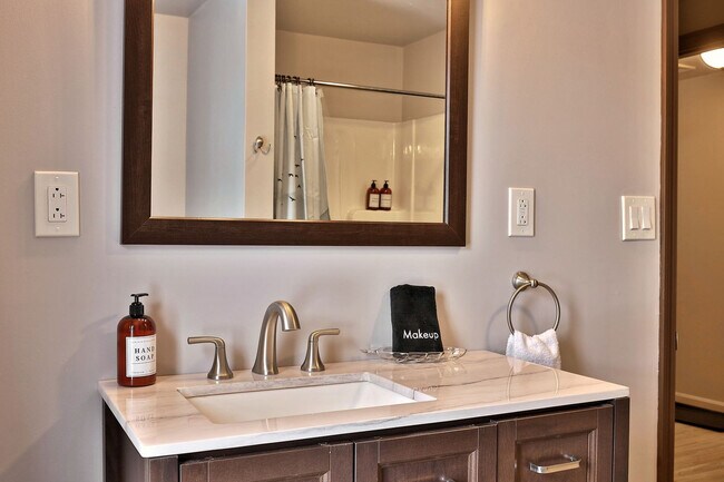 Building Photo - 7137 US-4