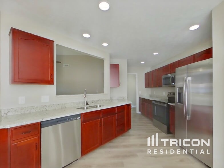 Building Photo - 400 Ashby Pl