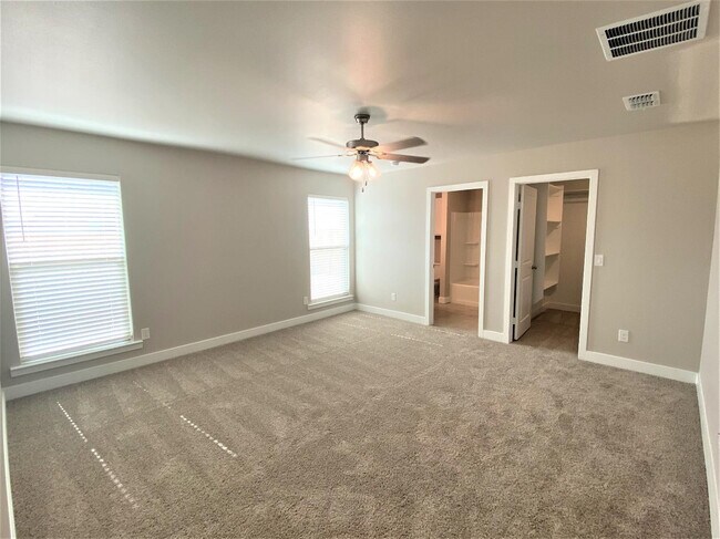 Building Photo - 13806 Avenue Q
