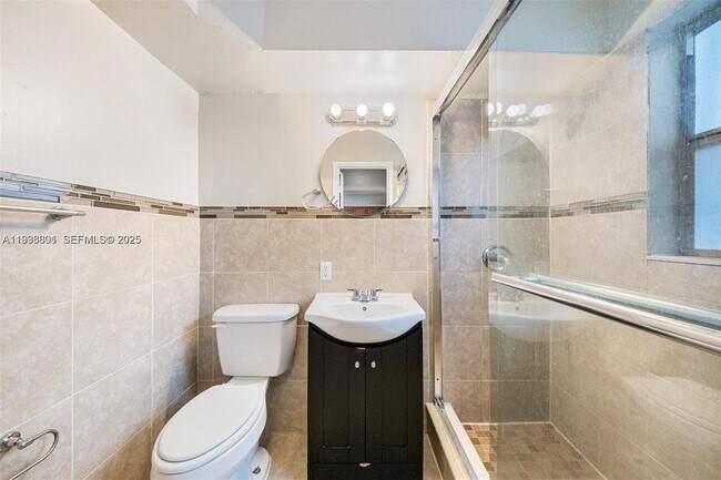 Building Photo - 501 Carolina Ave