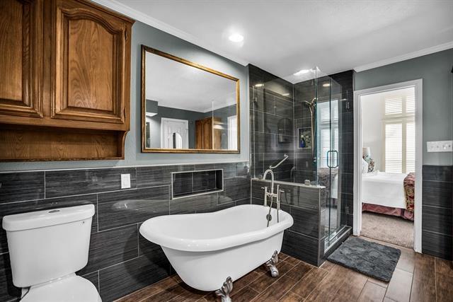 Building Photo - 3216 San Jacinto St