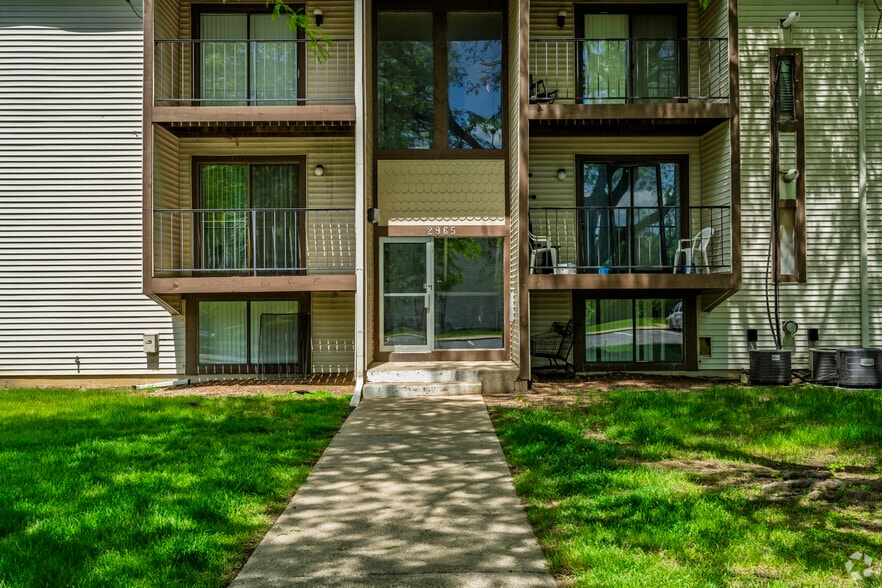 Building Photo - Springport Glen