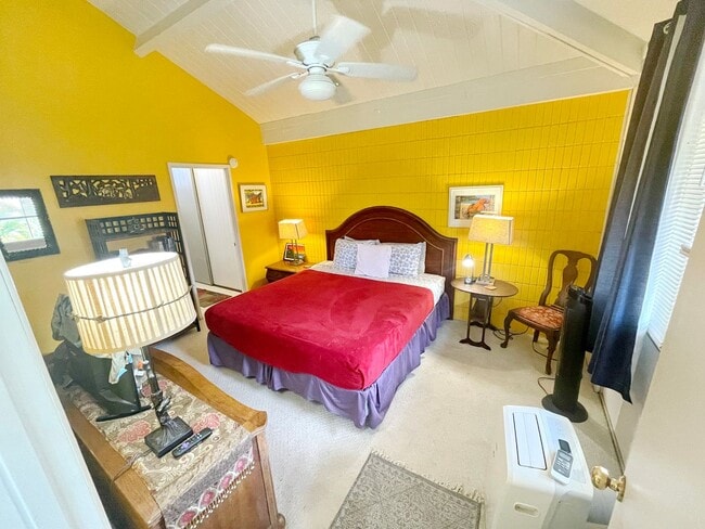 Building Photo - 2 Bedroom 2 Bathroom Condo - Hawai‘i Charm...
