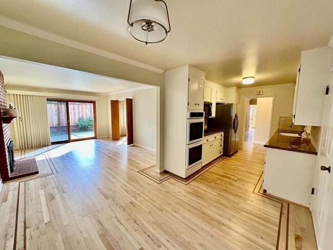 Building Photo - Single Story with Cupertino Schools