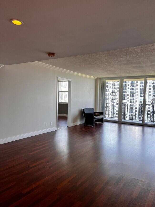 Building Photo - 1801 S Flagler Dr