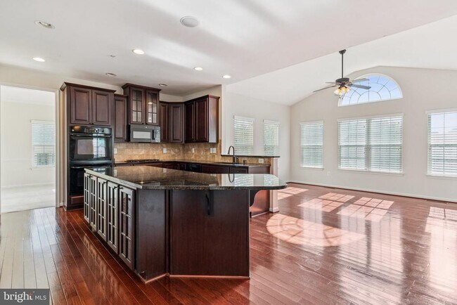 Building Photo - 15205 Orchard Farm Pl