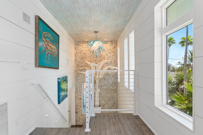 Building Photo - 113-112 12th Ave