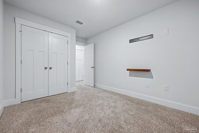 Building Photo - 2946 Overcup St