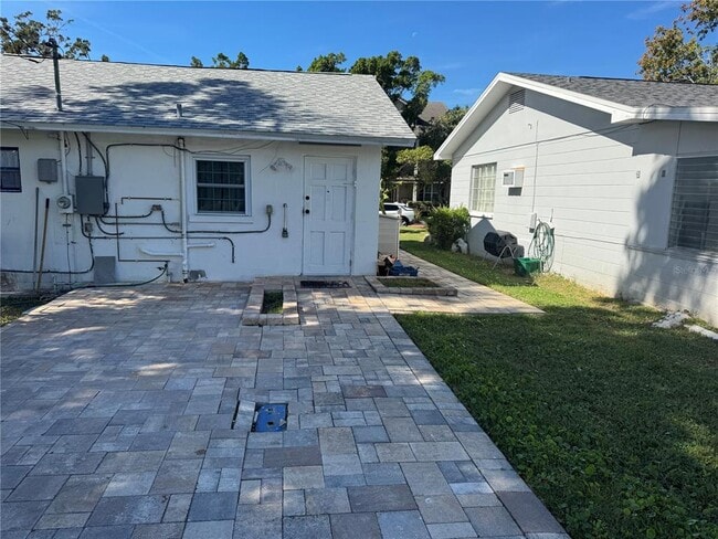 Building Photo - 2820 57th St S