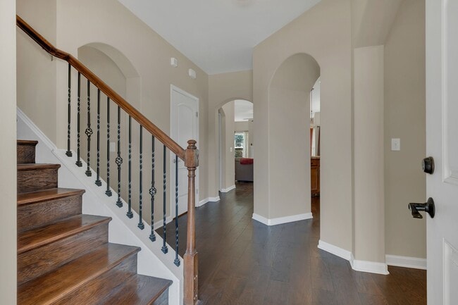 Building Photo - 6224 Suzy Dr