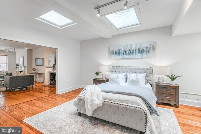 Building Photo - 1714 Rittenhouse Square