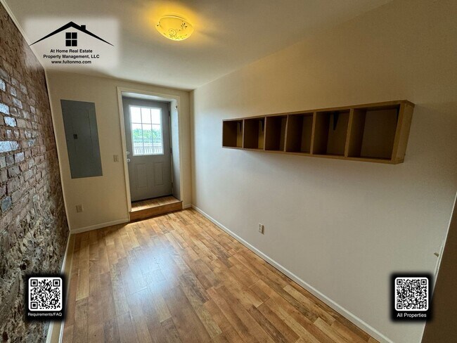 Building Photo - 532 Court Street