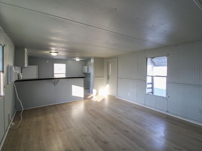 Building Photo - Discover comfortable country living in this nicely updated trailer located just minutes from Faye...