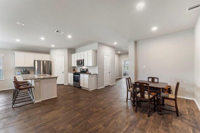 Building Photo - 12113 Black Sage Dr
