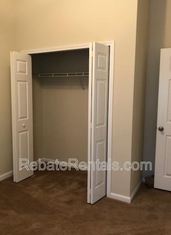 Building Photo - 7032 Deer Lodge Cir