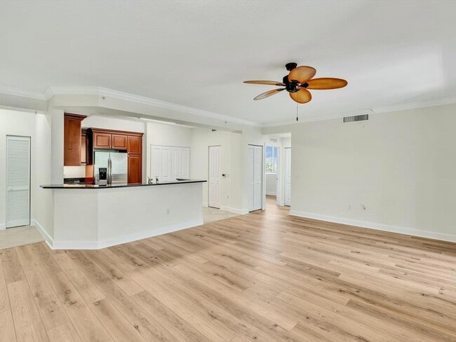 Building Photo - 1405 Renaissance Way