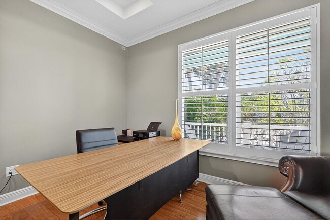 Building Photo - 8551 SE Driftwood St