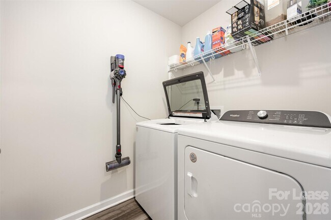 Building Photo - 1108 Harland St