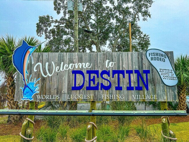 Building Photo - 3290 Scenic Hwy 98