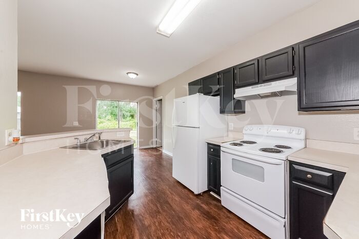 Building Photo - 2621 Atwater Dr
