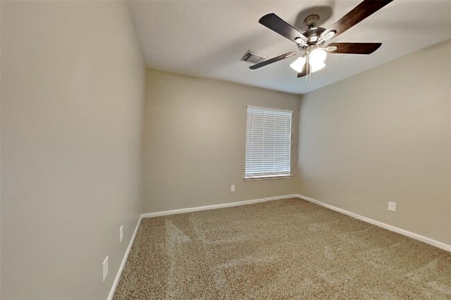 Building Photo - 8815 Lawncliff Ln