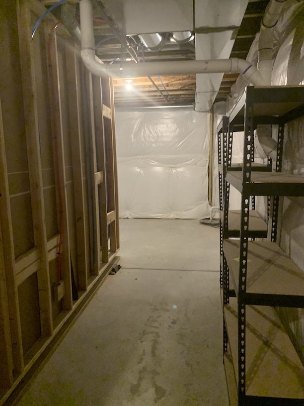 Building Photo - 50% off first month rent with 12 month Lease