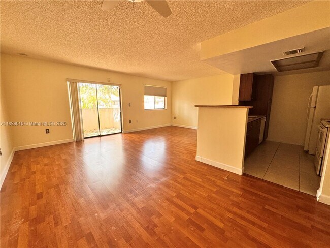 Building Photo - 8430 Coral Lake Way