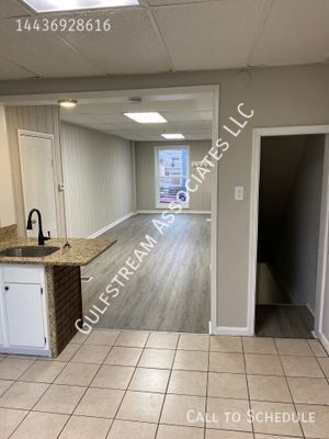 Building Photo - 2111 Eagle St