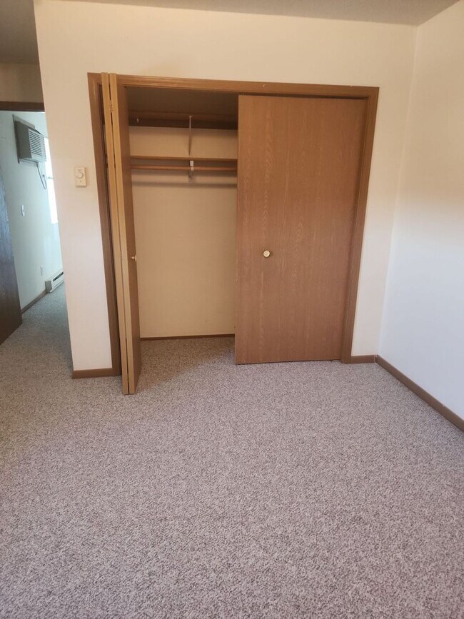 Building Photo - Deluxe 2 Bedroom Apartment in Montgomery – $1150/month