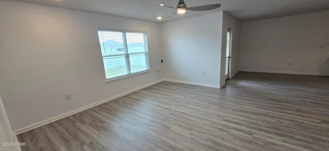 Building Photo - 6472 Slabinski Ln