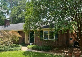 Building Photo - 2820 Nancy St