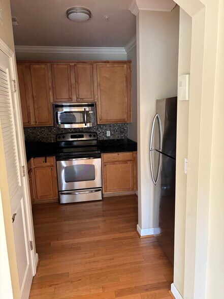 Building Photo - 2602 McKnight Crossing Ct