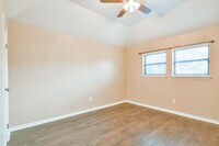Building Photo - 5821 Guadalupe Dr