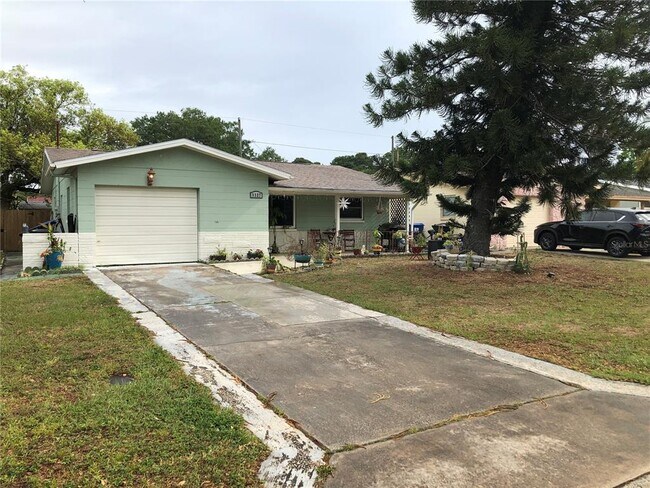 Primary Photo - 5327 19th Ave N